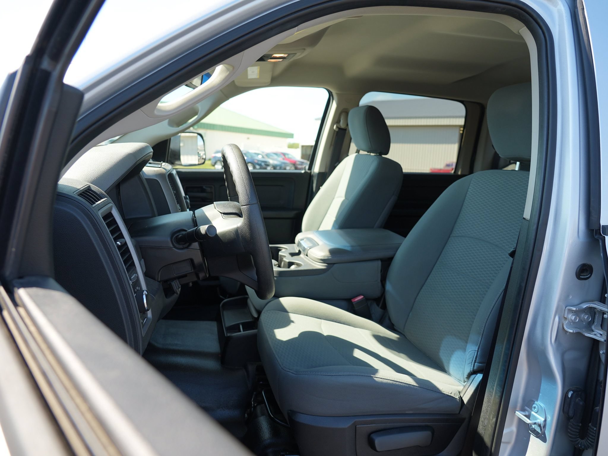 Used 2016 RAM 1500 Tradesman w/ Popular Equipment Group AWD/4WD image 13