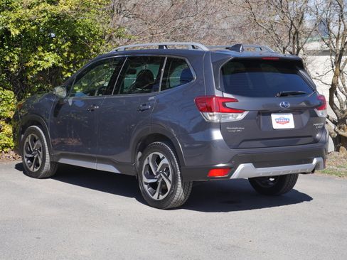Used 2023 Subaru Forester Touring image 19