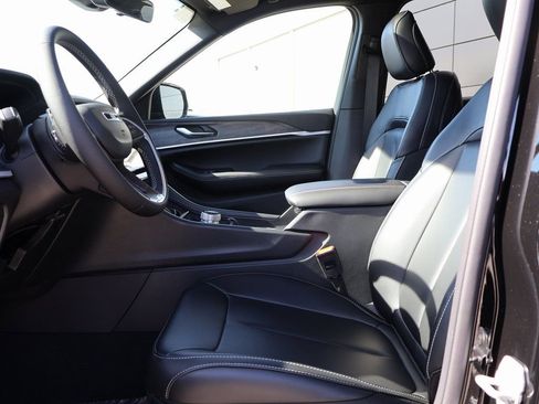 New 2026 Jeep Grand Cherokee L Limited image 24