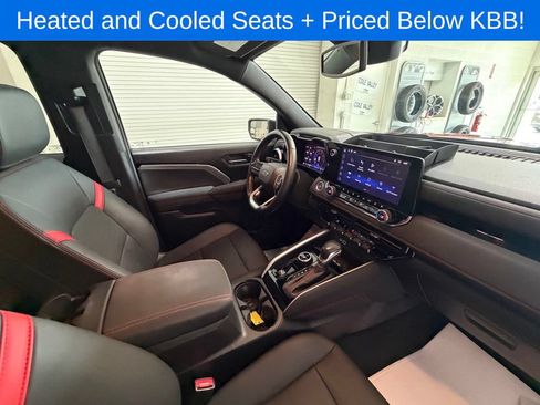 Used 2024 Chevrolet Colorado Z71 w/ Z71 Convenience Package 2 AWD/4WD image 23
