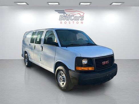 Used 2013 GMC Savana 2500 w/ Cold Climate Package image 3