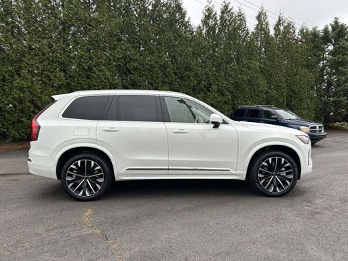New 2026 Volvo XC90 B6 Ultra image 2