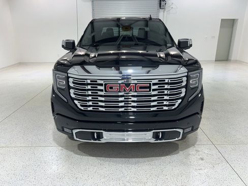 Used 2023 GMC Sierra 1500 Denali w/ Denali Reserve Package AWD/4WD image 8