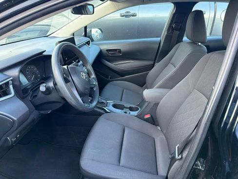 Used 2024 Toyota Corolla LE FWD image 2