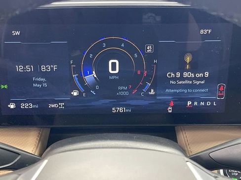 Used 2025 Chevrolet Equinox ACTIV w/ Safety and Technology Package AWD/4WD image 45