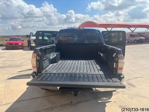 Used 2015 Toyota Tacoma PreRunner image 25