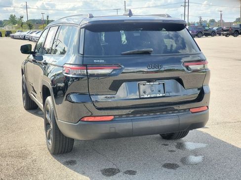 Used 2023 Jeep Grand Cherokee L Laredo AWD/4WD image 3