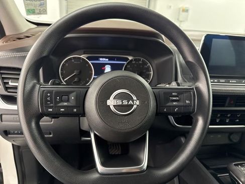 Used 2023 Nissan Rogue S FWD image 22