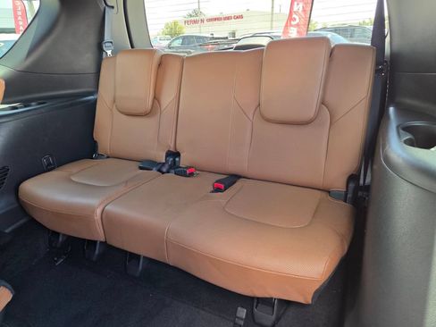 Used 2023 INFINITI QX80 Sensory w/ Cargo Package AWD/4WD image 7