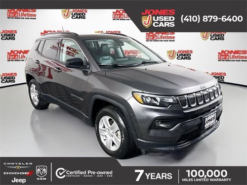 Used 2022 Jeep Compass Latitude w/ Sun and Sound Group AWD/4WD image 1