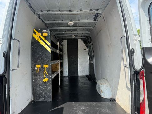Used 2022 Mercedes-Benz Sprinter 2500 image 10