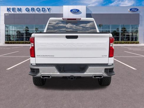 Used 2019 Chevrolet Silverado 1500 LTZ w/ LTZ Plus Package AWD/4WD image 5