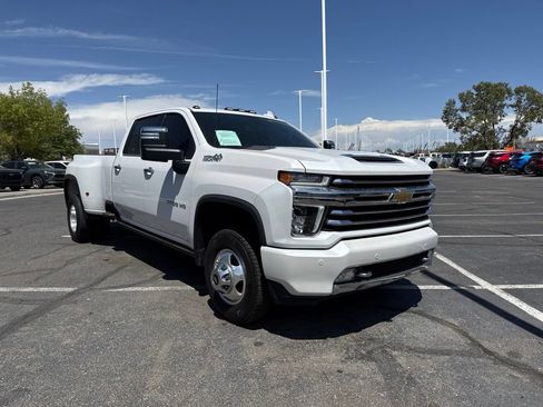 Certified 2022 Chevrolet Silverado 3500 High Country AWD/4WD image 4