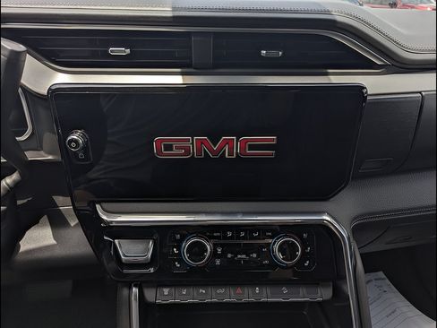 New 2026 GMC Sierra 2500 Denali w/ Denali Reserve Package AWD/4WD image 25
