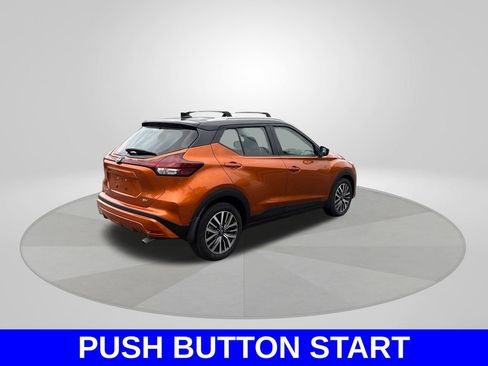 Used 2024 Nissan Kicks SV w/ Interior Electronics Package FWD image 11