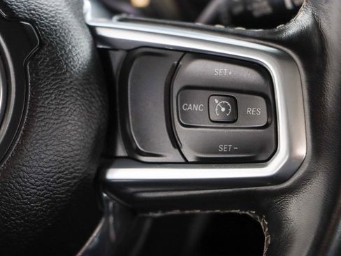 Used 2023 Jeep Wrangler Unlimited Sahara w/ Cold Weather Group AWD/4WD image 16