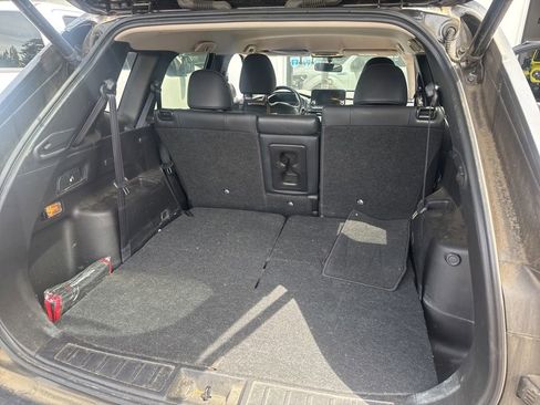 Used 2024 Mitsubishi Outlander SE AWD/4WD image 5