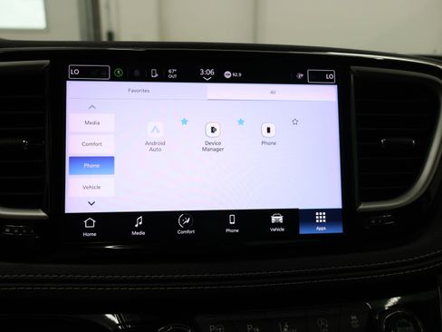 Used 2023 Chrysler Pacifica Touring-L AWD/4WD image 60
