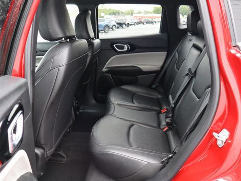 Used 2025 Jeep Compass Limited AWD/4WD image 6
