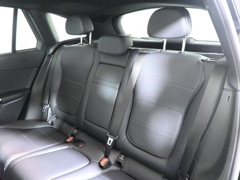 Certified 2023 Mercedes-Benz GLC 300 4MATIC image 4