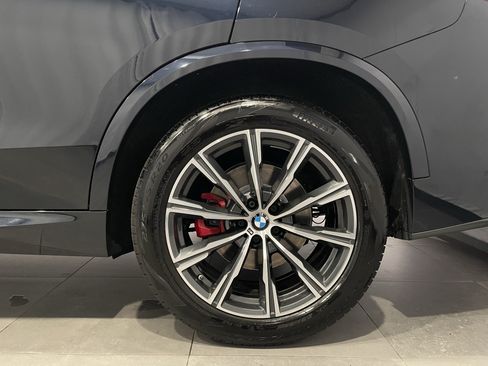 Used 2023 BMW X5 xDrive40i w/ M Sport Package AWD/4WD image 8