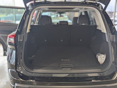 New 2026 Nissan Rogue Dark Armor image 9