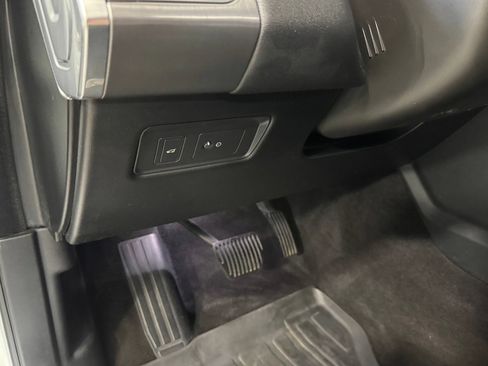 Used 2019 Land Rover Range Rover Sport SE AWD/4WD image 19