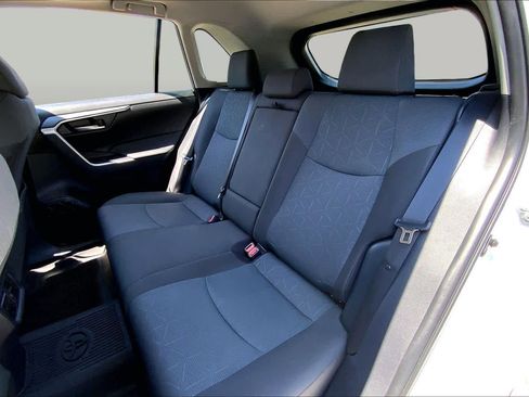 Used 2024 Toyota RAV4 XLE w/ Convenience Package FWD image 21