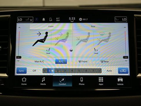 Used 2024 Chrysler Pacifica Touring-L FWD image 31