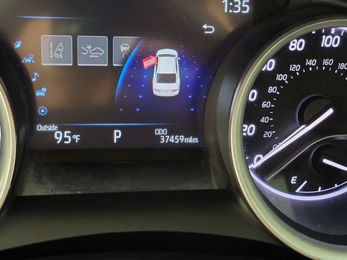 Used 2023 Toyota Camry XLE FWD image 2