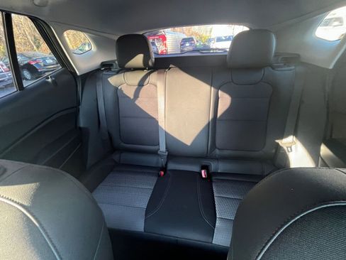 Used 2025 Chevrolet Trax LT image 32