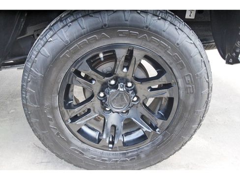 Used 2021 Toyota Tacoma SR w/ SR Convenience Package RWD image 29