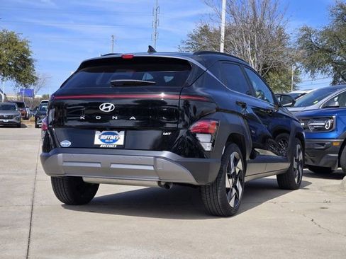 Certified 2025 Hyundai Kona Limited image 8