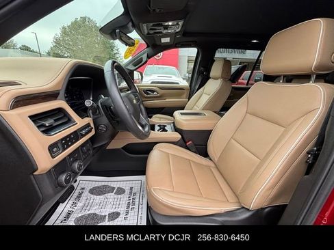 Used 2023 Chevrolet Tahoe Premier w/ Advanced Technology Package image 24