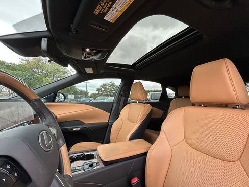 Used 2024 Lexus RX 350 Premium Plus w/ Convenience Package image 12