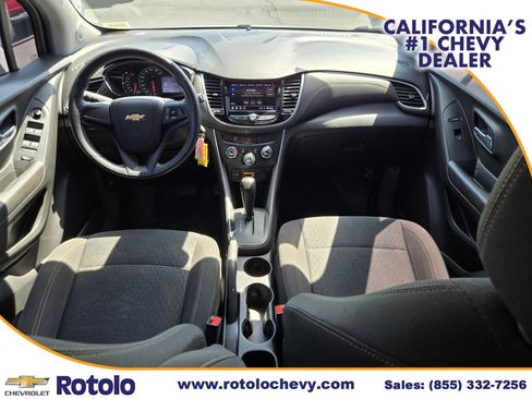 Used 2020 Chevrolet Trax LS FWD image 17