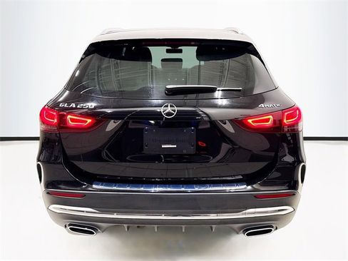 Used 2023 Mercedes-Benz GLA 250 4MATIC image 6