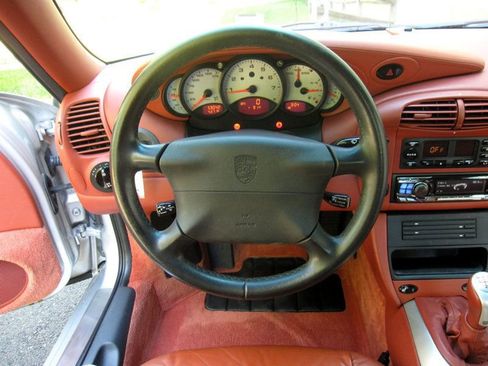 Used 1999 Porsche 911 Carrera RWD image 23