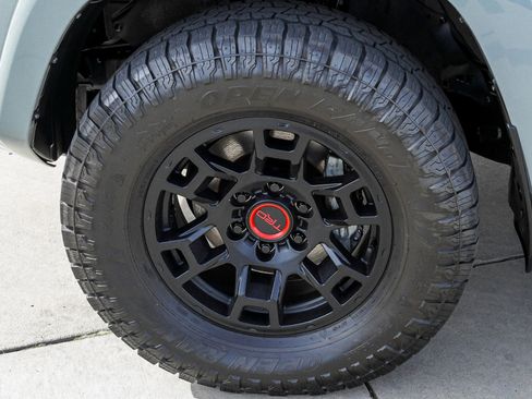Certified 2023 Toyota 4Runner TRD Off-Road Premium w/ Moonroof Package AWD/4WD image 12