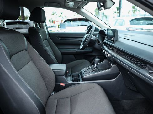 Used 2025 Honda CR-V LX image 21