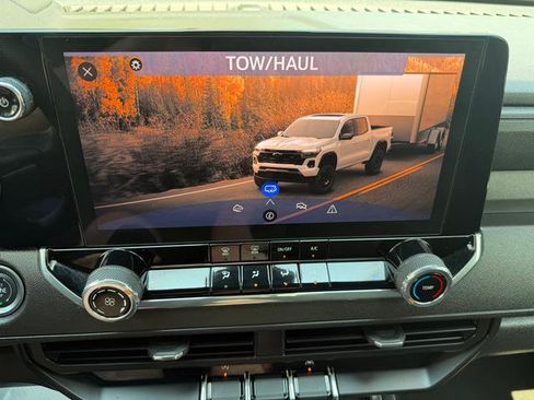 Used 2024 Chevrolet Colorado Trail Boss AWD/4WD image 21