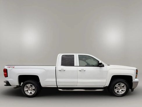 Used 2015 Chevrolet Silverado 1500 LT AWD/4WD image 17