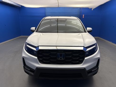 Used 2025 Honda Passport EX-L image 3
