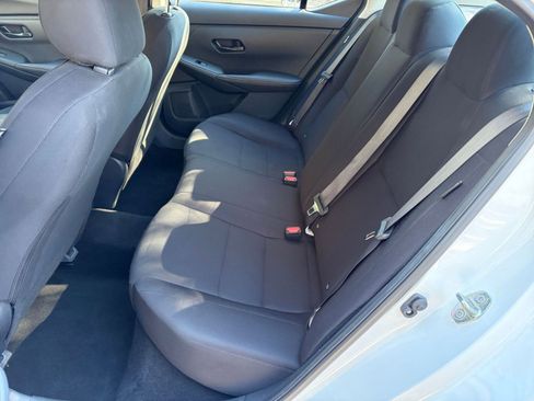 Used 2025 Nissan Sentra S image 33