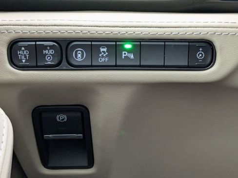 Used 2023 Acura MDX SH-AWD w/ Advance Package image 35