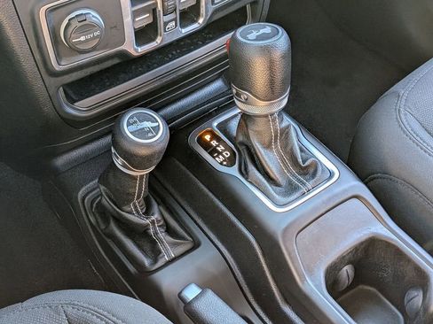 Certified 2021 Jeep Wrangler Unlimited Sahara image 16