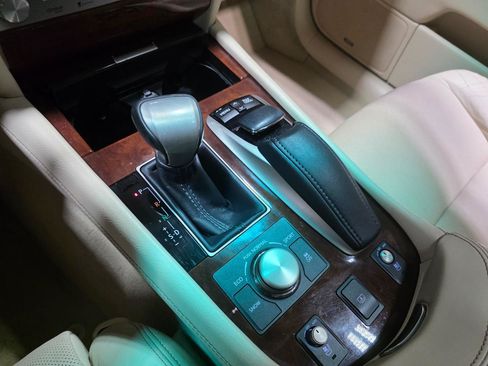Used 2013 Lexus LS 460 w/ Comfort Pkg RWD image 33