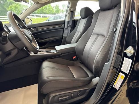 Used 2019 Honda Accord EX image 13