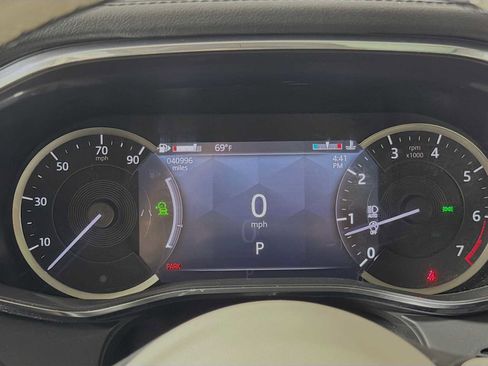 Used 2022 Jaguar F-PACE S AWD/4WD image 12