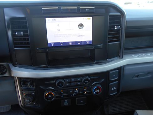 Used 2024 Ford F550 4x4 Regular Cab Super Duty image 6